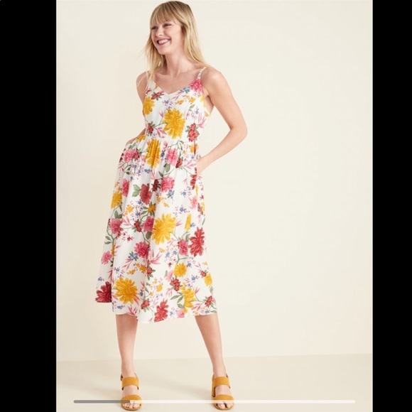 Old Navy Dresses & Skirts - Old Navy cami midi white floral dress Size XXL NWT